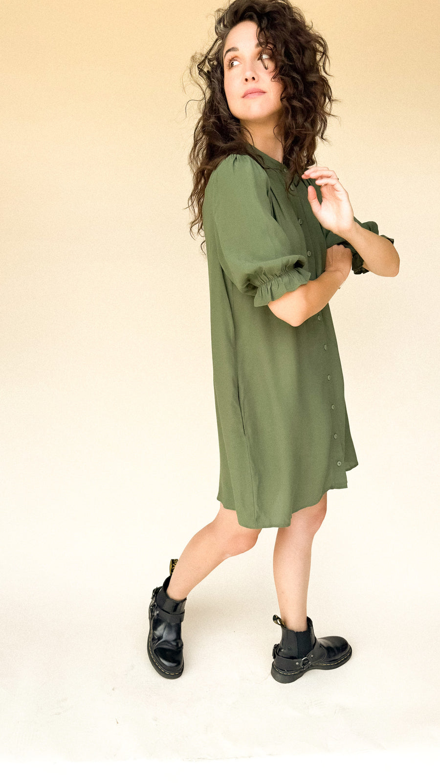 TARYN Mini Shirtdress in green SOLID